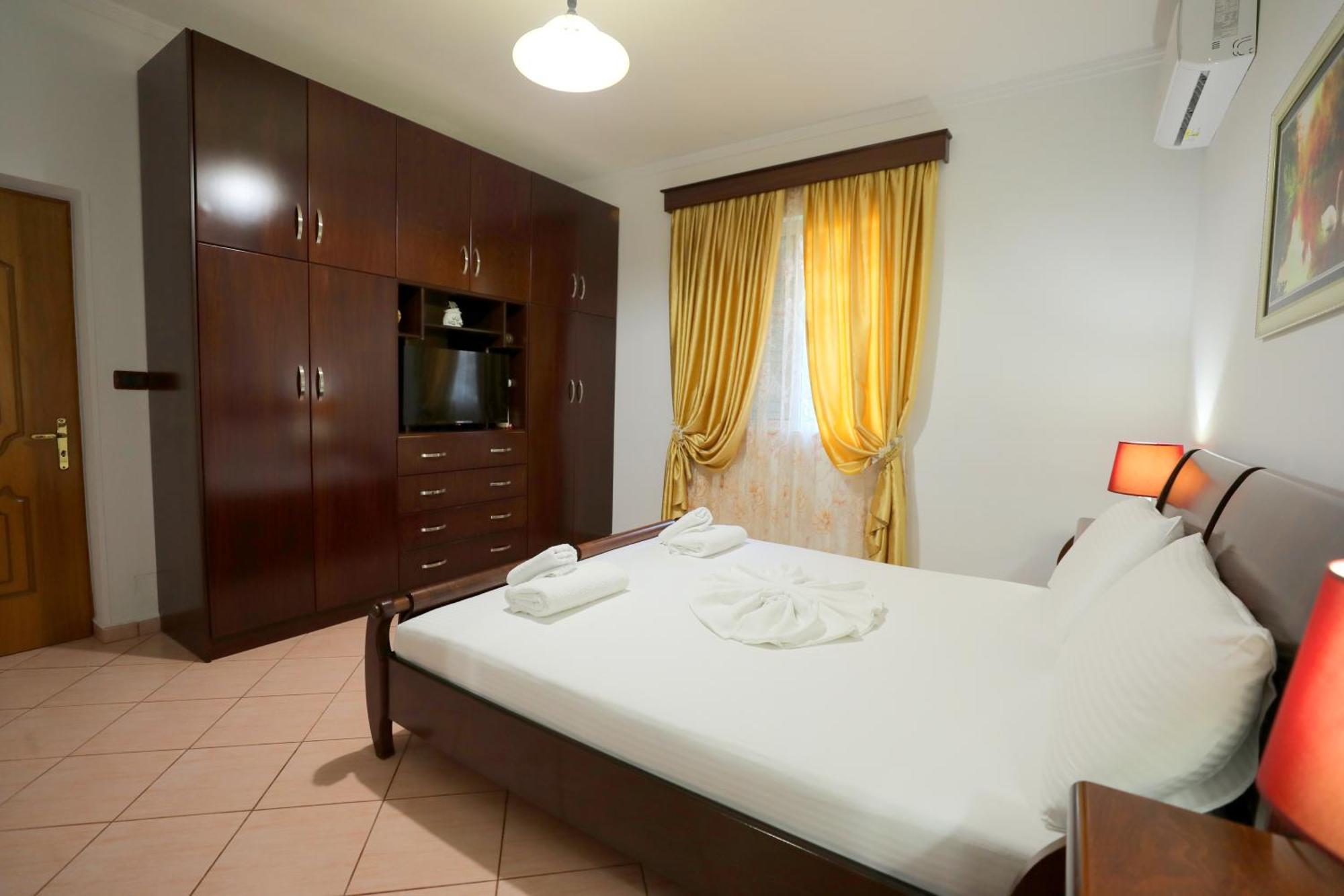 Villa Kevin'S Sarandë Exterior foto